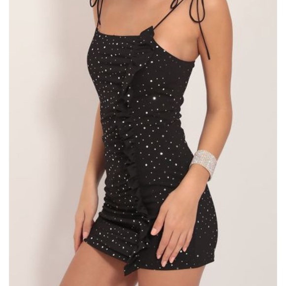 Lucy in the Sky- Joella Vertical Frill Dress - Picture 4 of 4